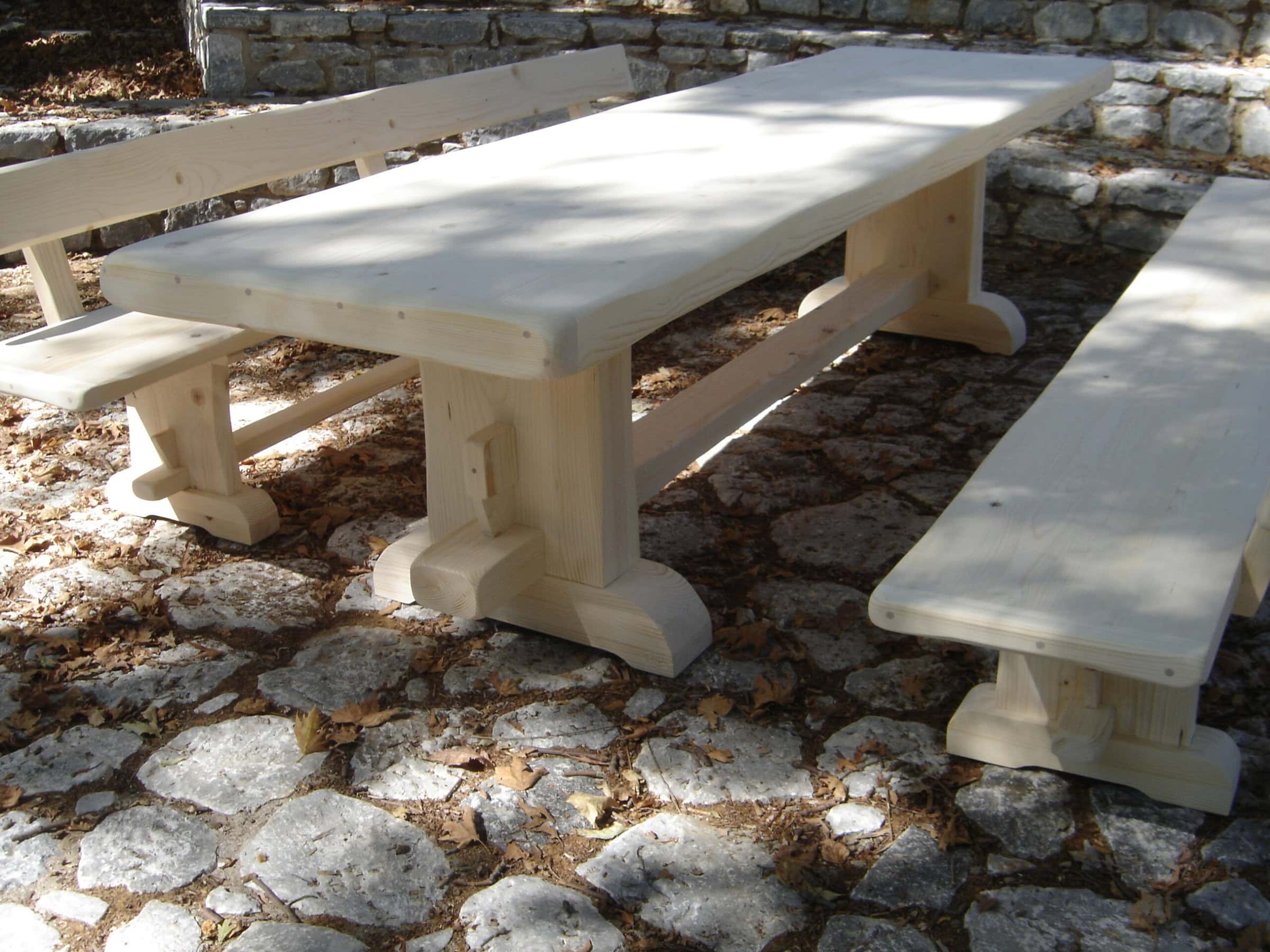 Μοναστηριακό Τραπέζι «Όλυμπος» για οικογενειακές συγκεντρώσεις στις γιορτινές μέρες